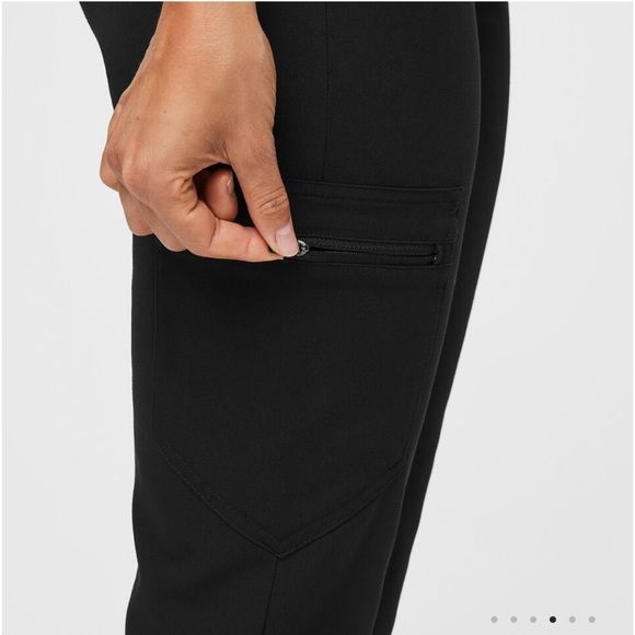 Figs Zamora Jogger Scrub Pants Black Technical Collection Womens Size Small - Picture 4 of 15